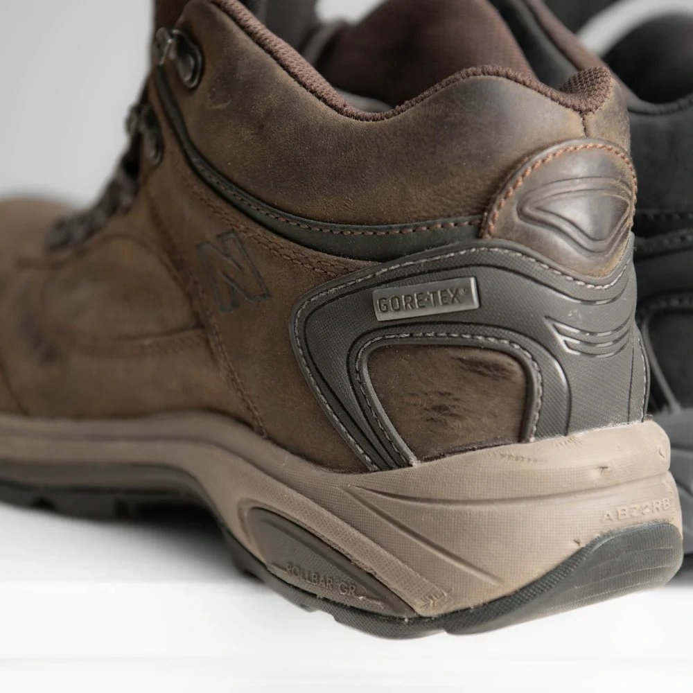 New Balance 978 Gore-Tex Hiking Boots Sz 10 GorpCore Trail Hiking Rugged Utility